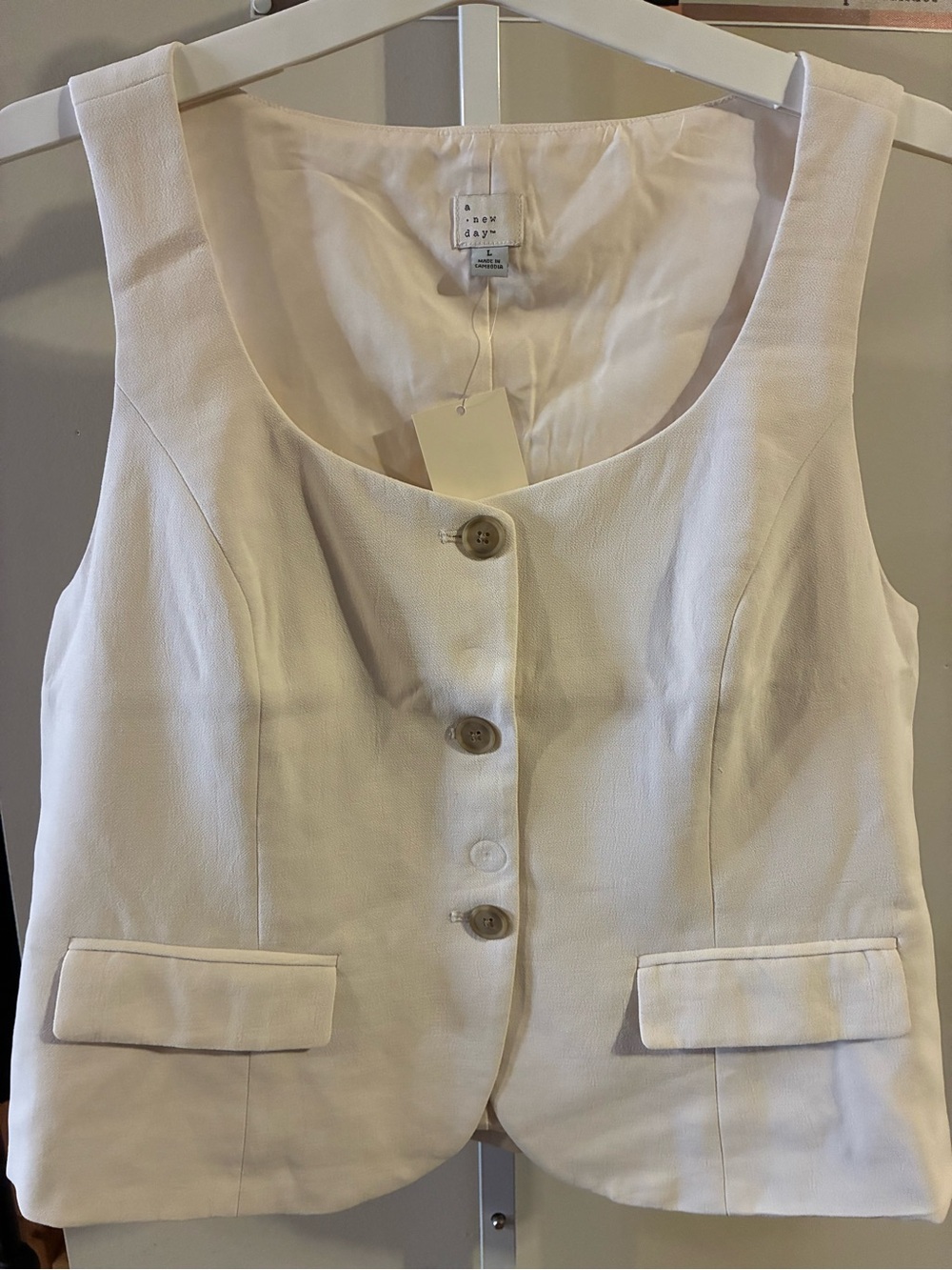 a new day Cream Button-Front Sleeveless Vest